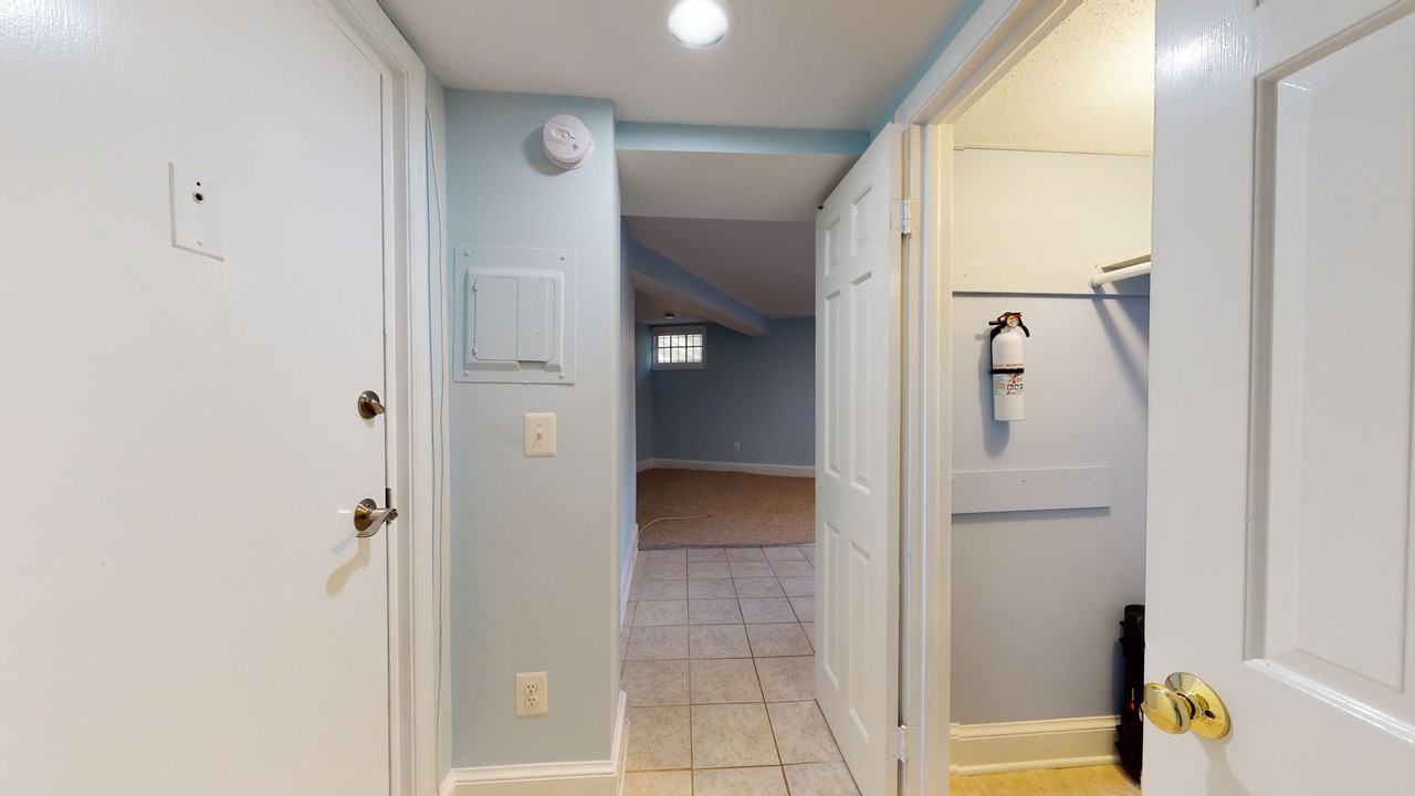 18 9th St Ne - Photo 4 of 17