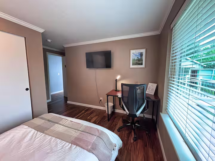 9232 1st Dr Se - Photo 2 of 5