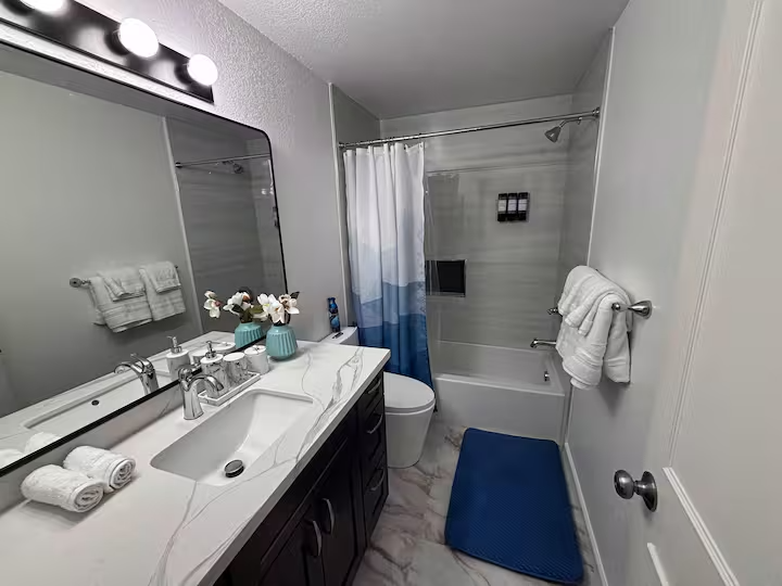 9232 1st Dr Se - Photo 3 of 5