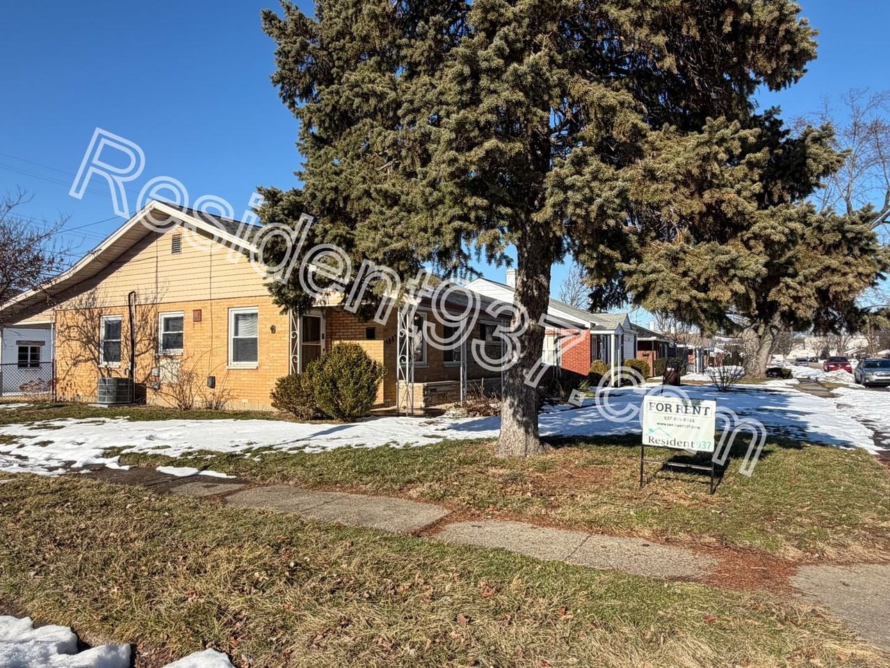 3883 Fulton Ave - Photo 2 of 22