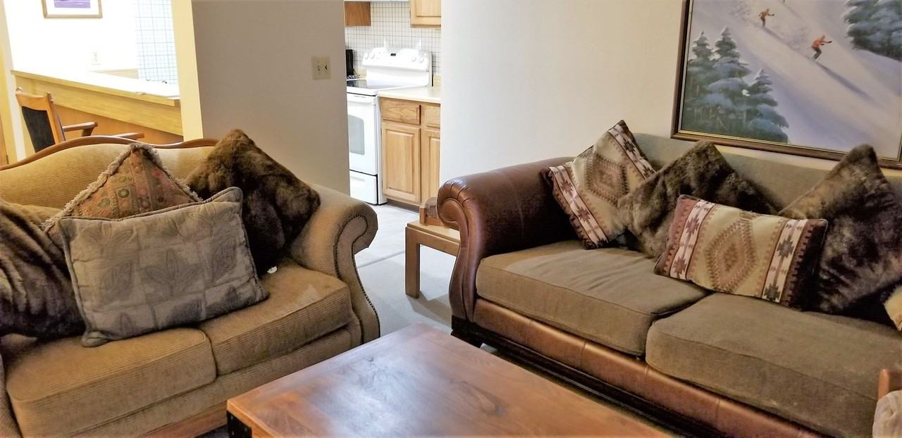 323 Marina Dr - Photo 4 of 17