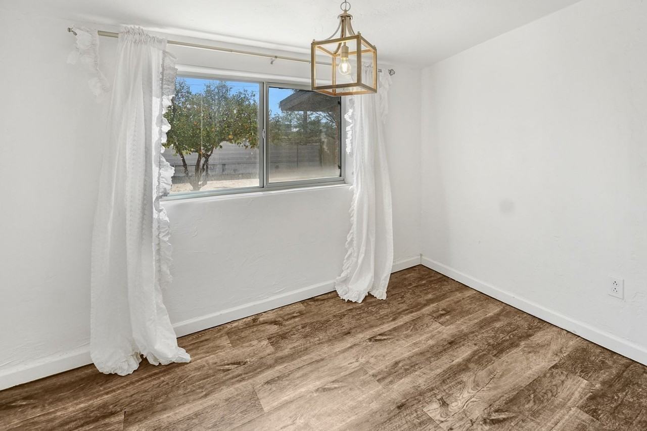 4608 S Fremont Ave - Photo 6 of 14