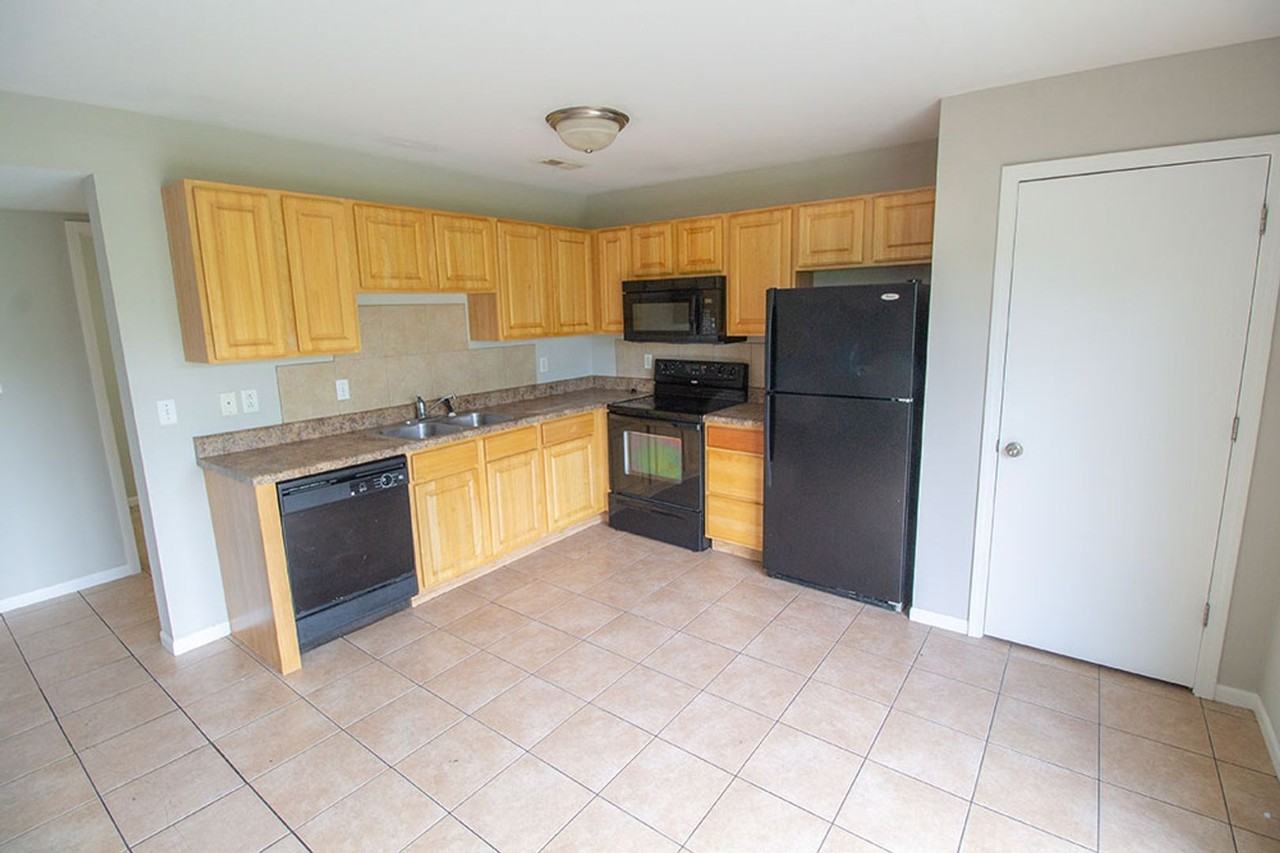 5307 Silver Mill Dr - Photo 6 of 33