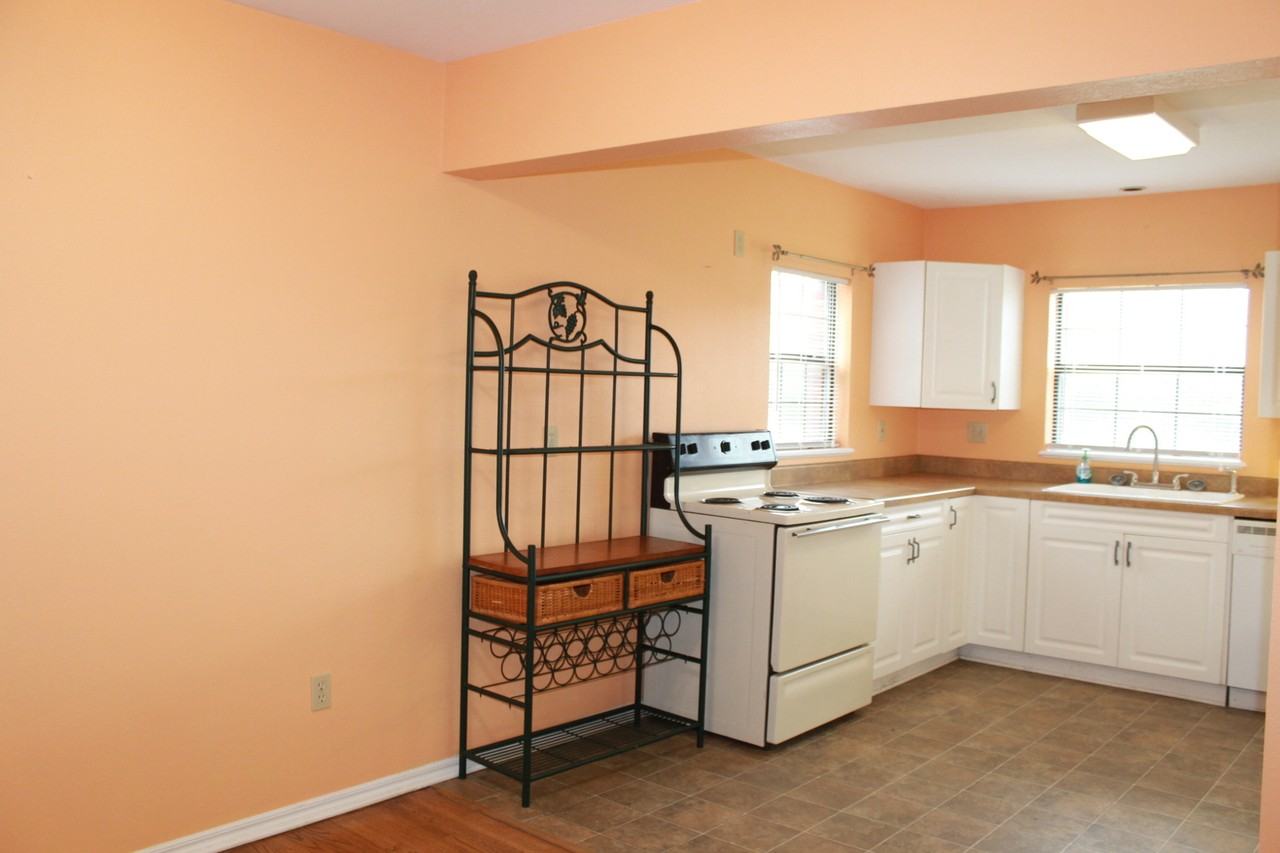 2501 Brewer St - Photo 3 of 29