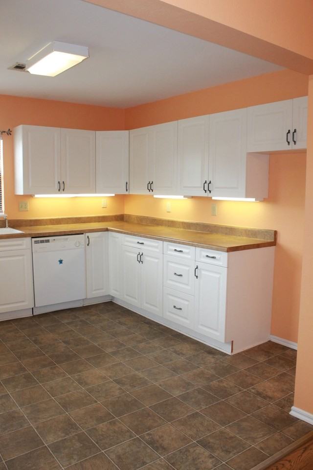 2501 Brewer St - Photo 4 of 29