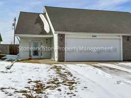 featured image of 4429 Se Oakview Ln