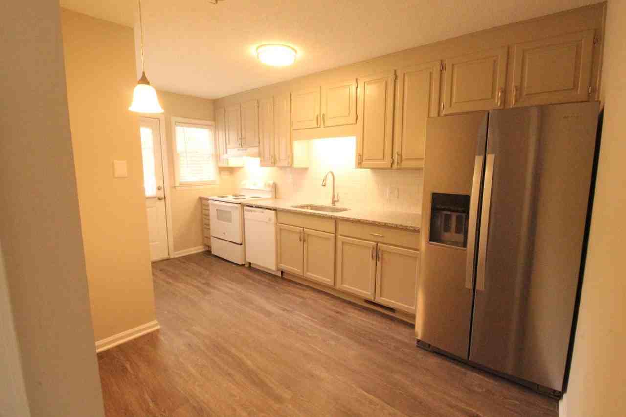 523 Bashford Rd - Photo 4 of 13