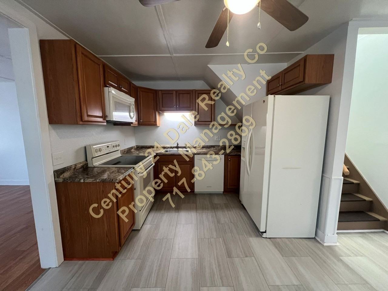 7324 Lincoln Hwy - Photo 2 of 18