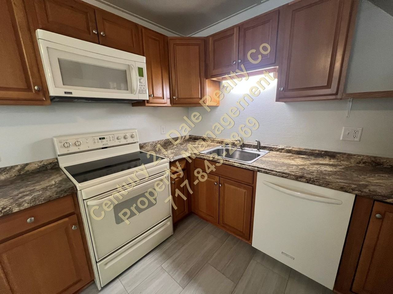 7324 Lincoln Hwy - Photo 3 of 18