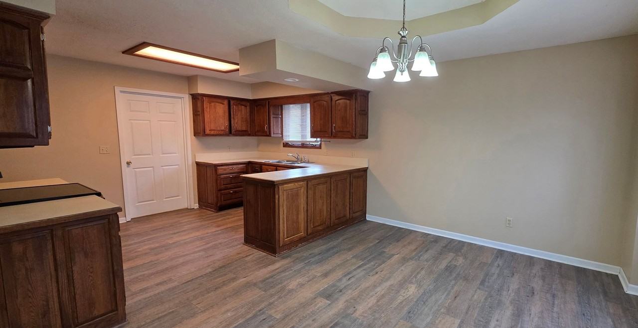 3443 W Tracy Ct - Photo 6 of 13