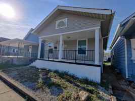 featured image of 421 Colescott St