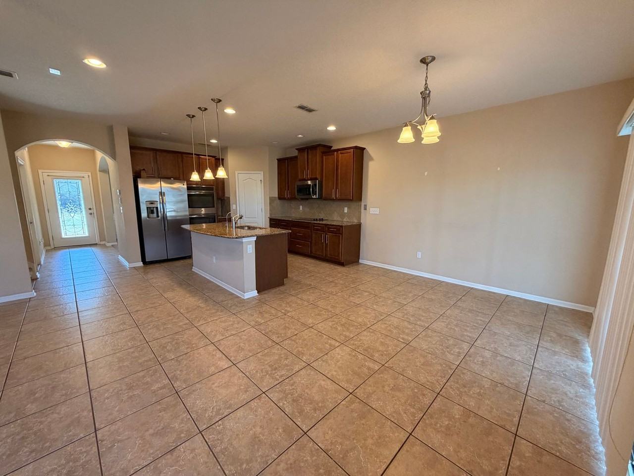 247 Shetland Dr - Photo 3 of 15