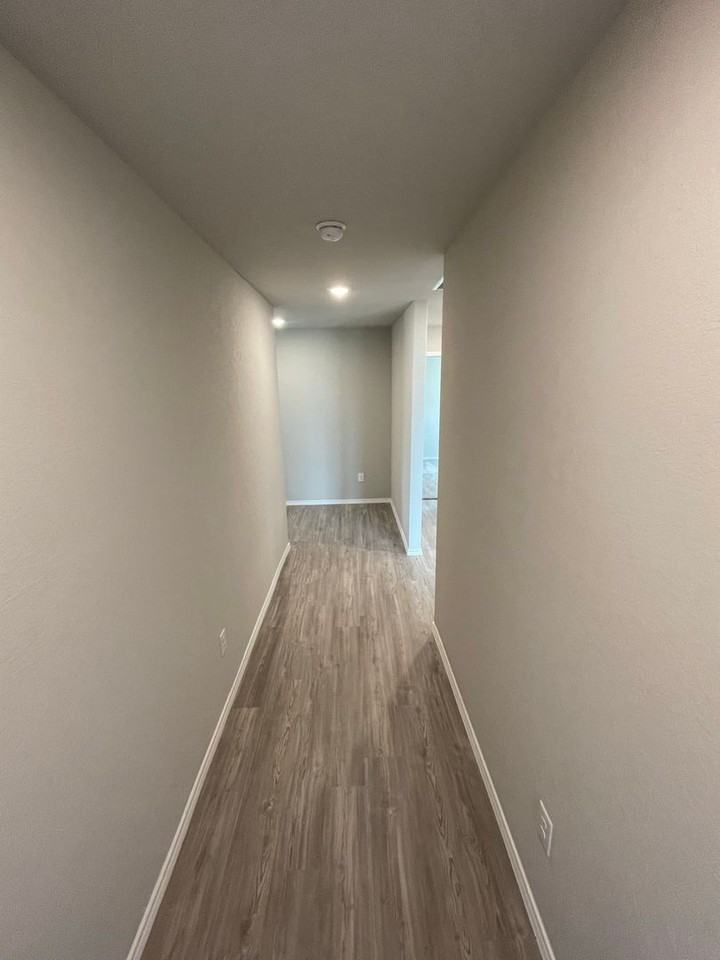 10726 Erinita Way - Photo 2 of 21