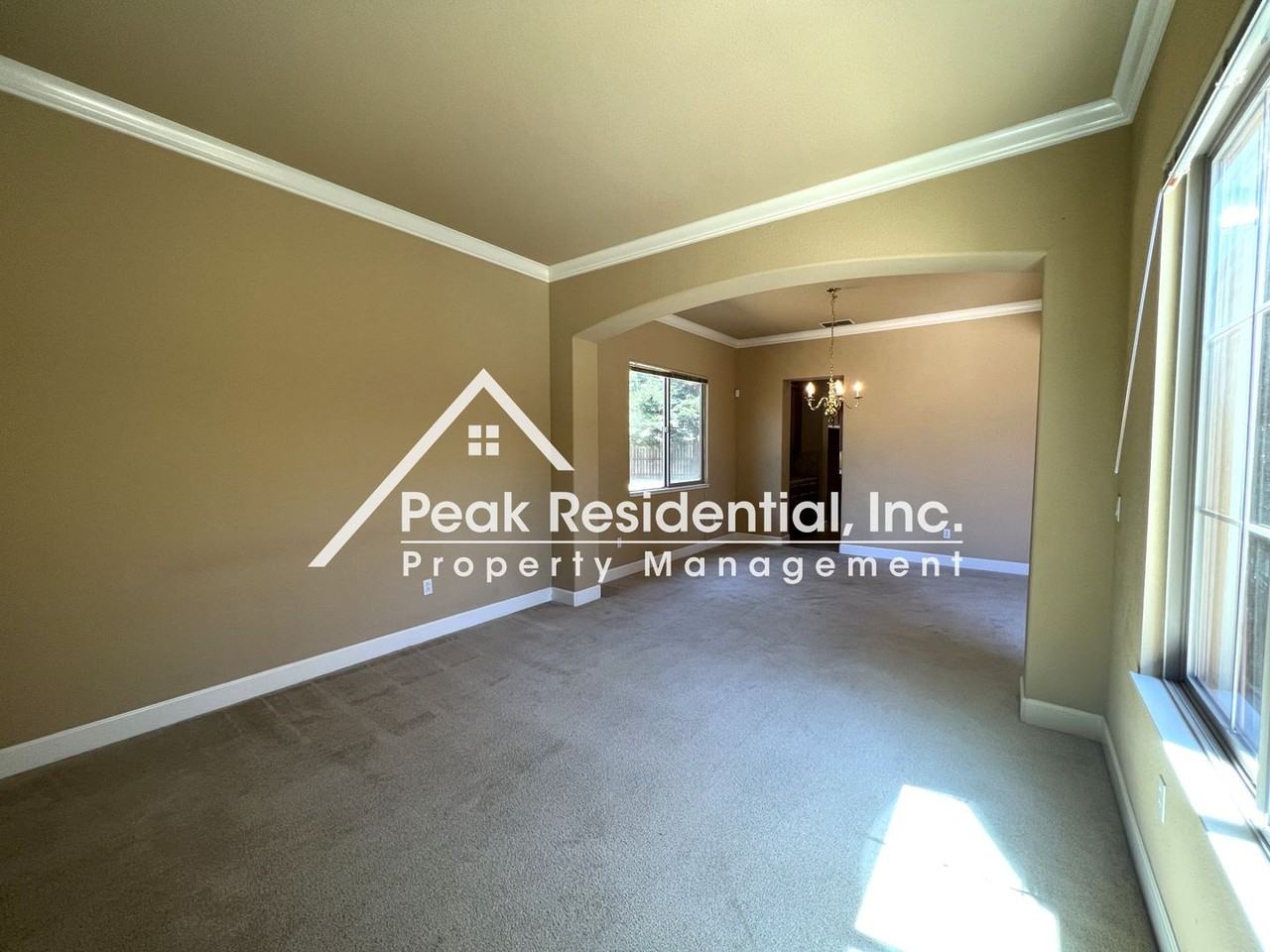 4319 Cadee Ct - Photo 4 of 46