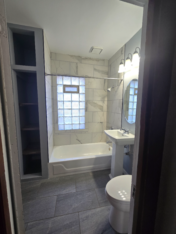 2566 N 40th St - Photo 6 of 15