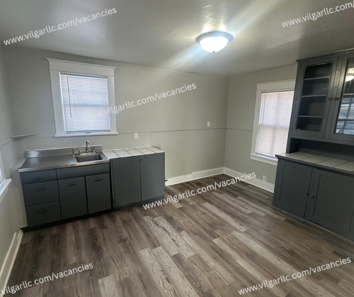 109 Columbia St - Photo 5 of 19