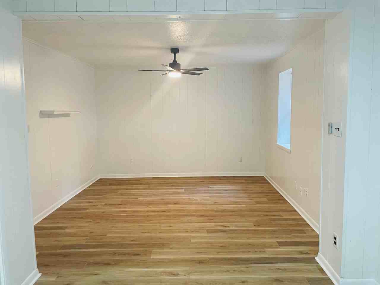 500 W Cross St - Photo 3 of 16