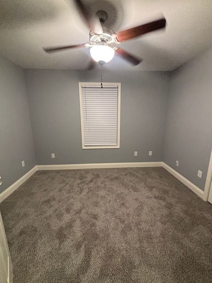 267 Ernest L Collins Ave - Photo 7 of 20