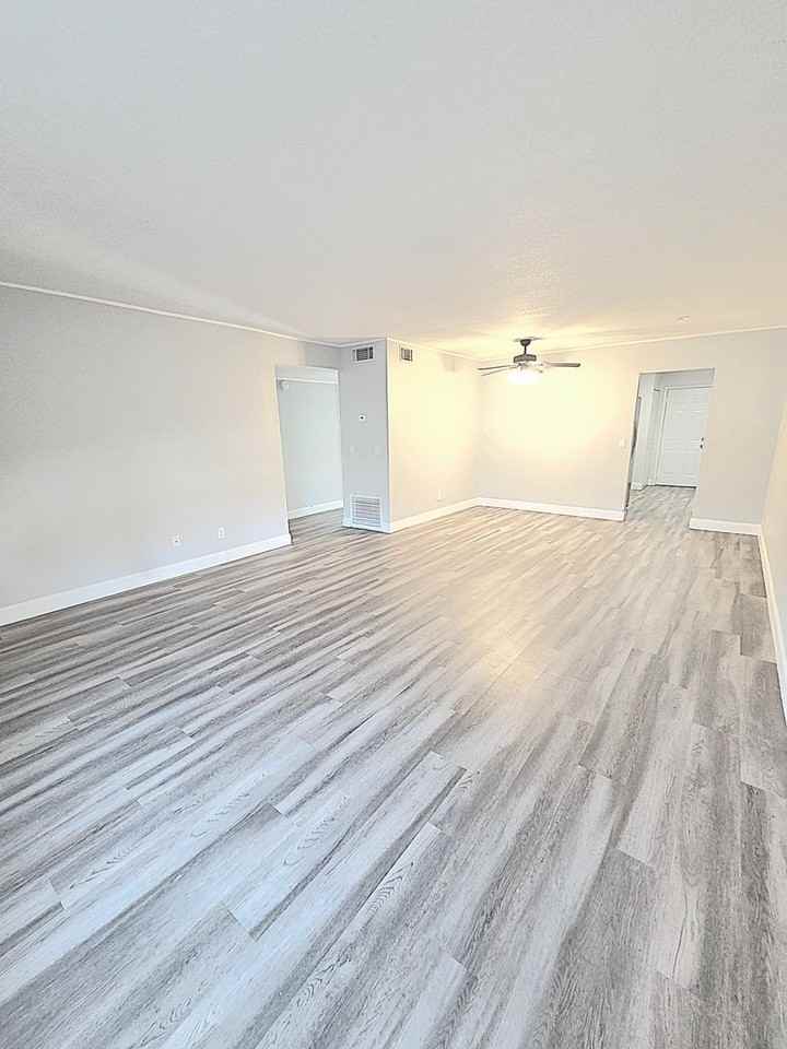 605 Northlake Blvd #92 - Photo 6 of 26