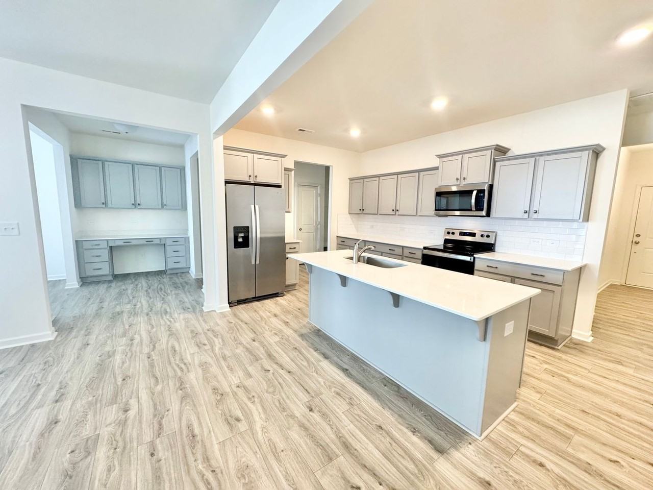 103 Luna Ln - Photo 4 of 14