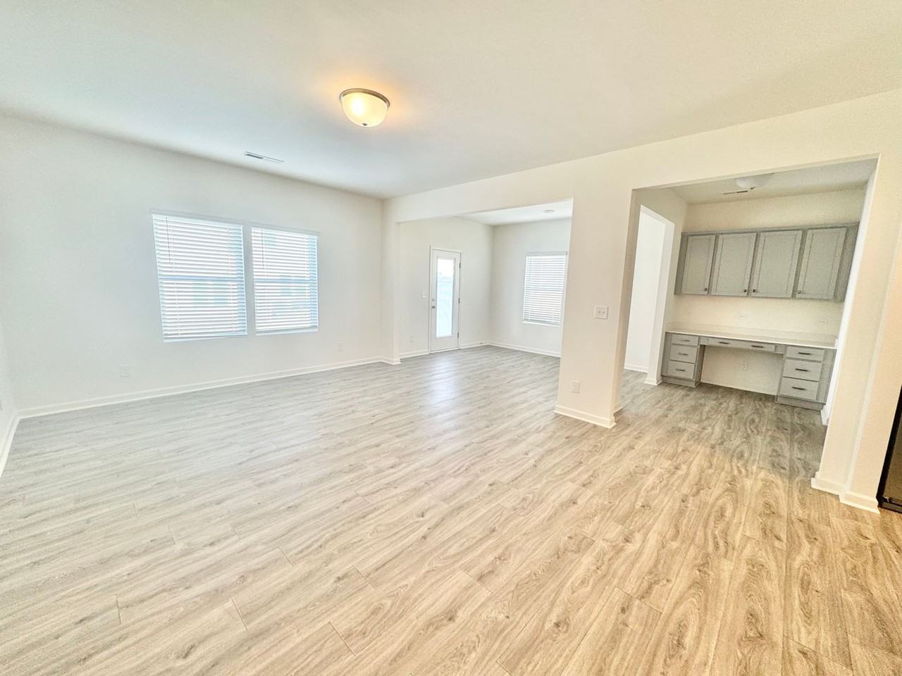 103 Luna Ln - Photo 5 of 14