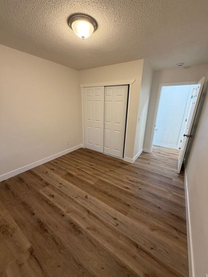 751 Plumas St - Photo 4 of 6