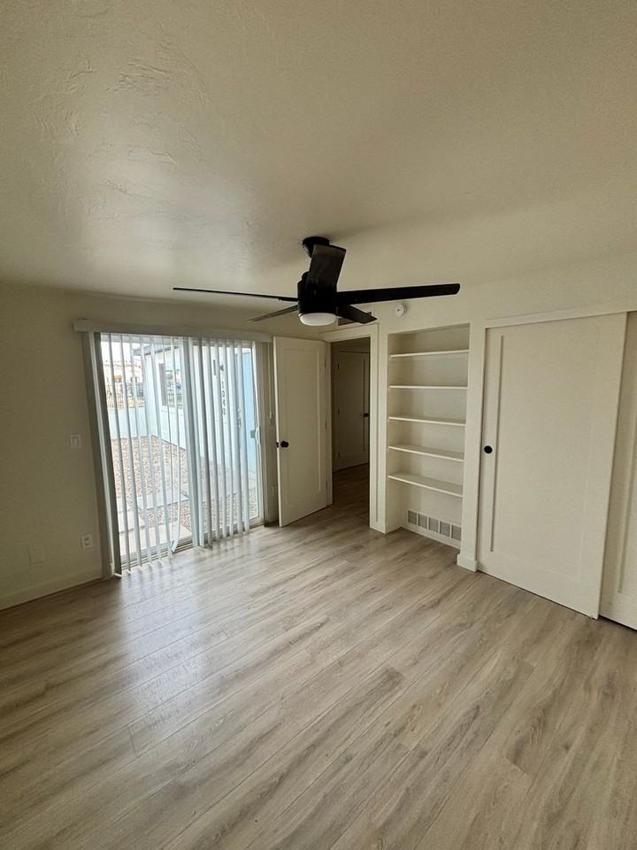 1040 N 7th Ave - Photo 4 of 9