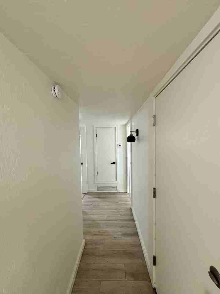 1040 N 7th Ave - Photo 7 of 9