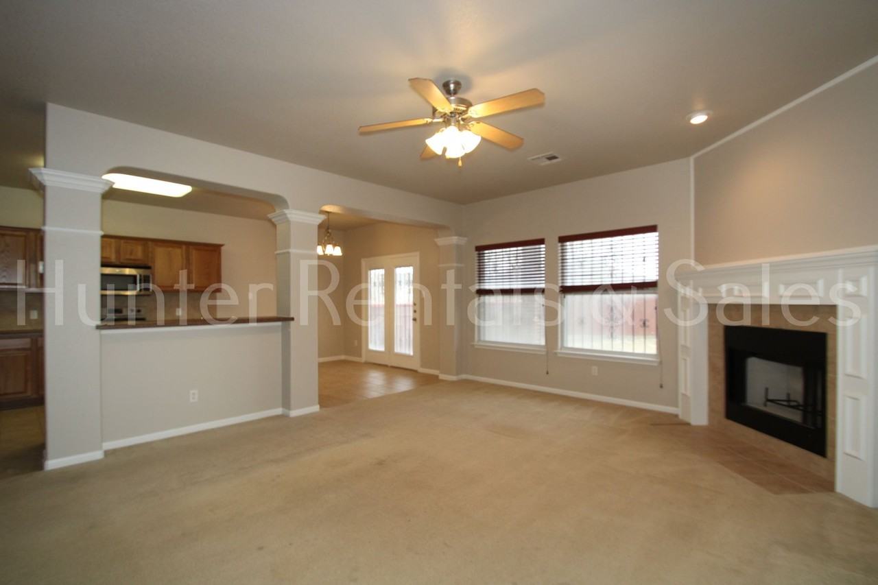 4108 Snowy River Dr - Photo 6 of 34