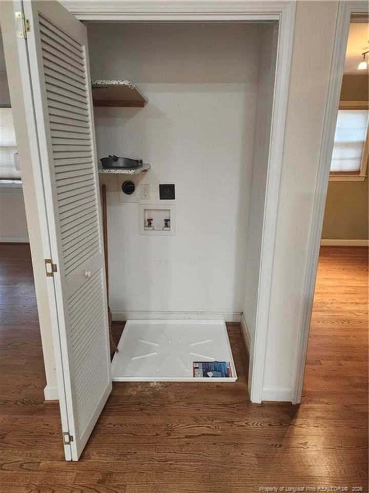 206 Britt St - Photo 7 of 16