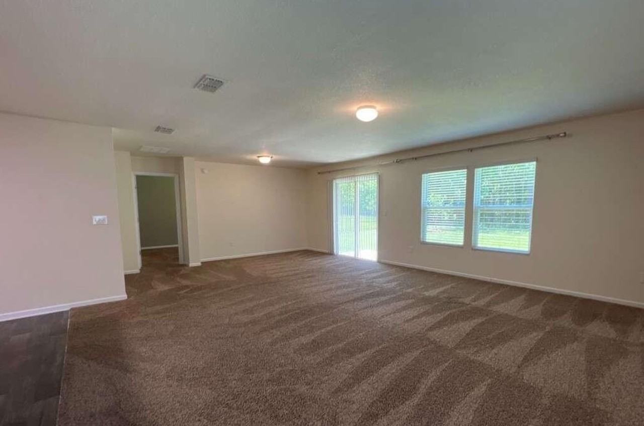 126 Brooklet Cir - Photo 3 of 23