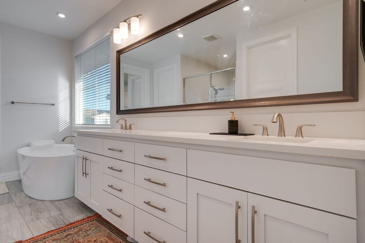 6938 Saratoga Estates Dr - Photo 5 of 50