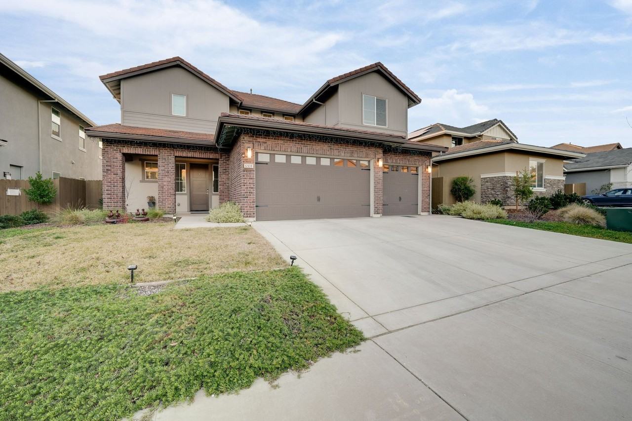 6938 Saratoga Estates Dr - Photo 7 of 50