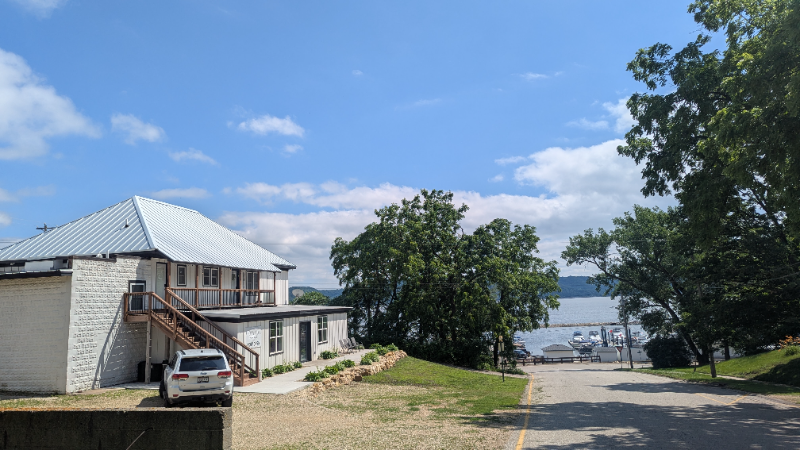 109 Prairie St - Photo 4 of 4