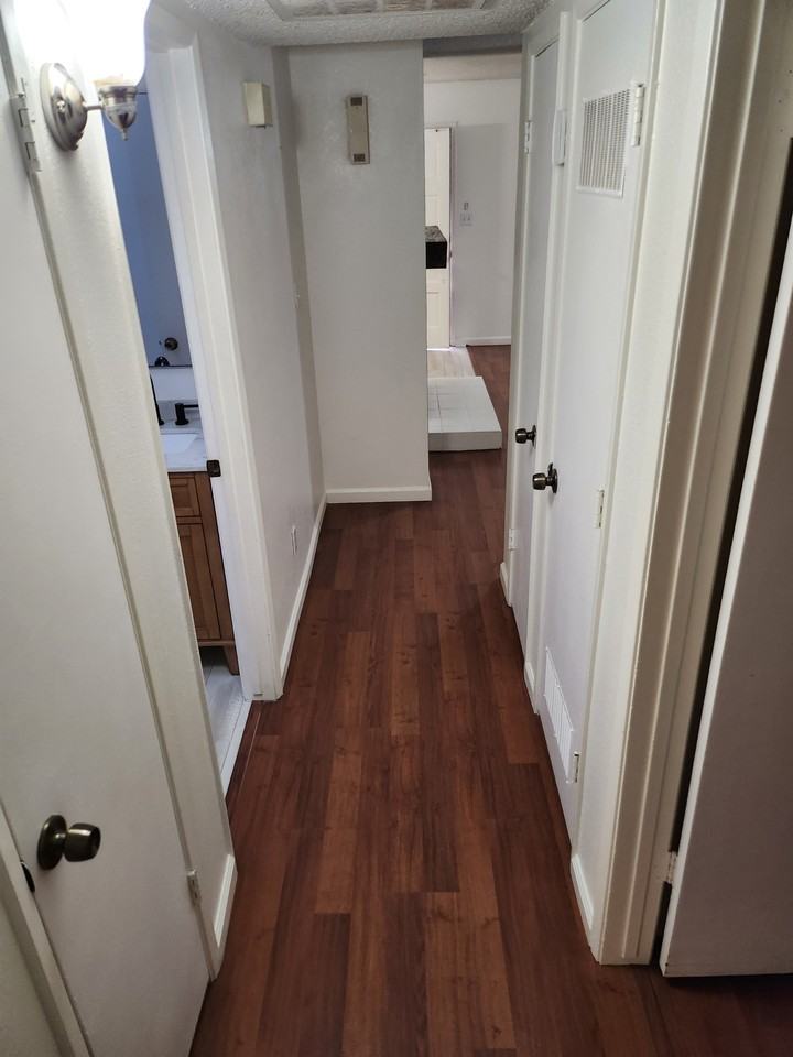 539 W Parlier Ave #0 - Photo 4 of 9