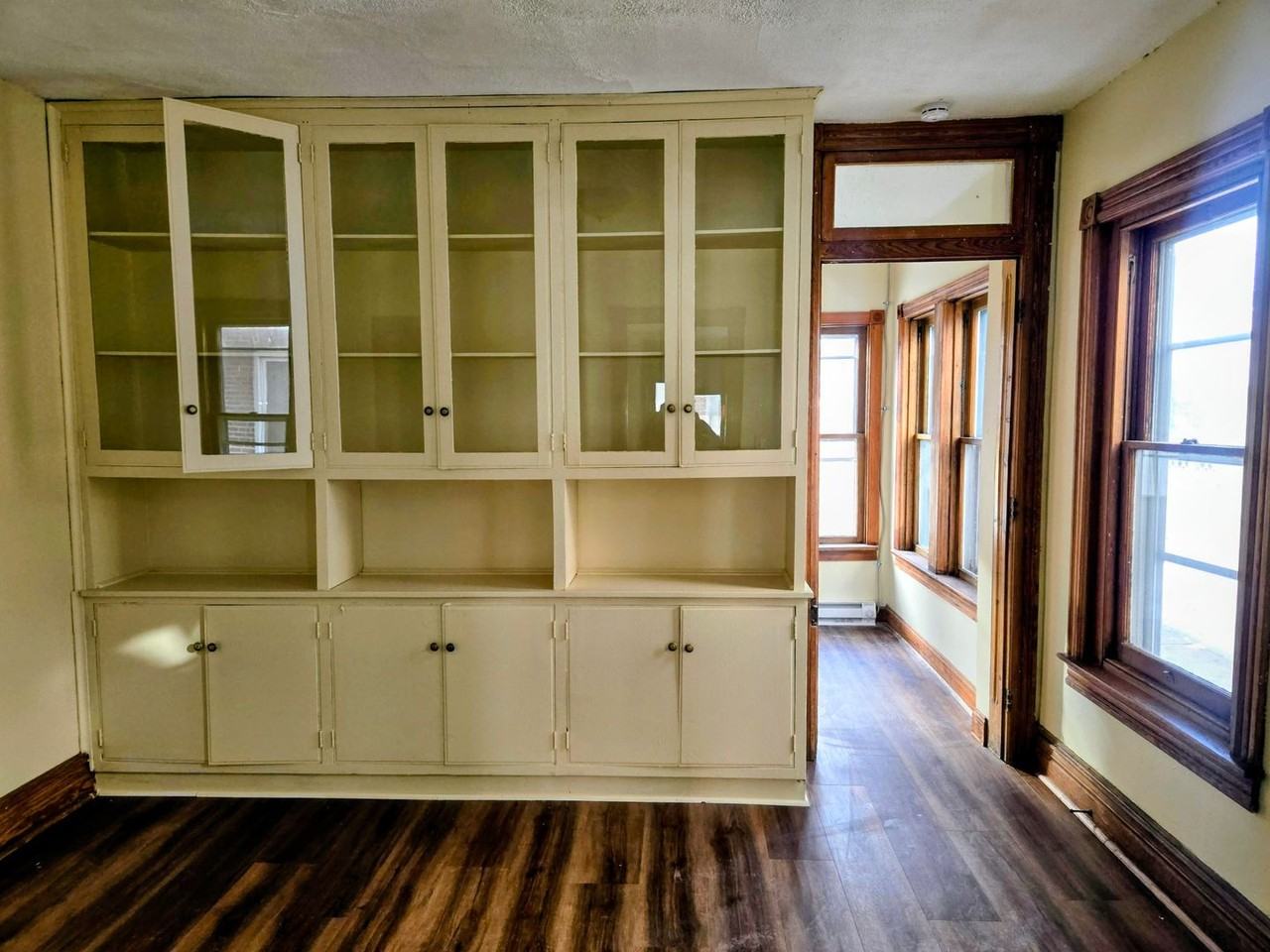 916 W Washington St - Photo 4 of 15