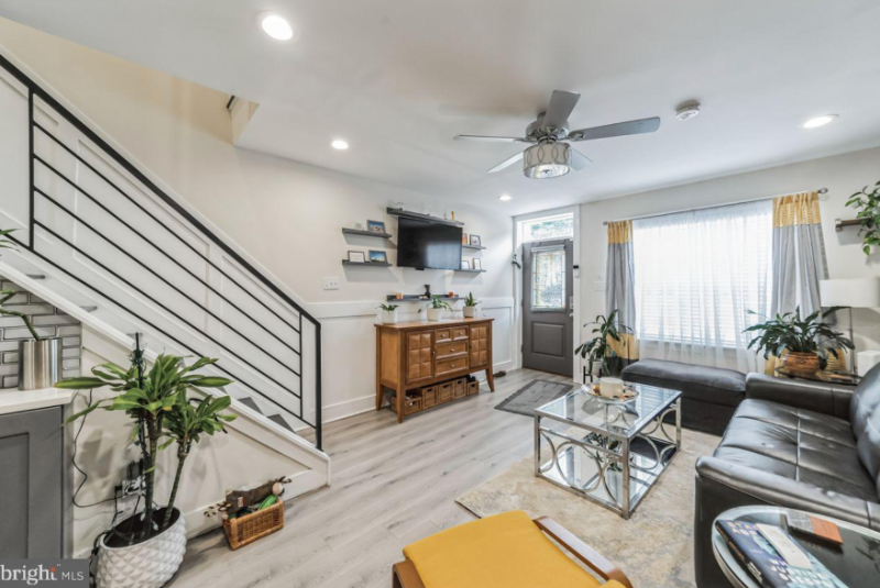 2632 Gerritt St - Photo 2 of 16