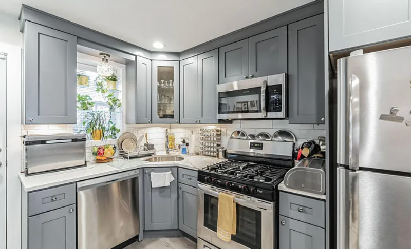 2632 Gerritt St - Photo 5 of 16