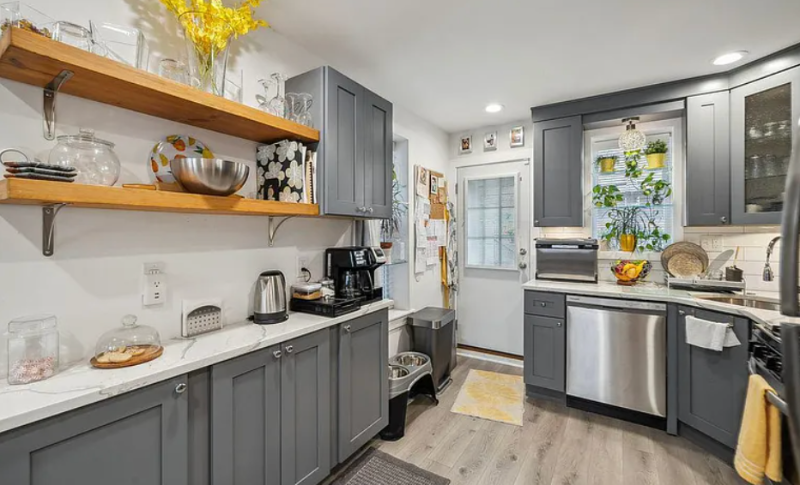 2632 Gerritt St - Photo 6 of 16