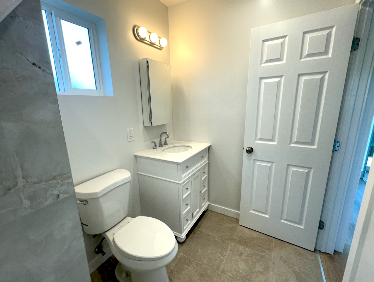 3560 Sydney Pl - Photo 2 of 25