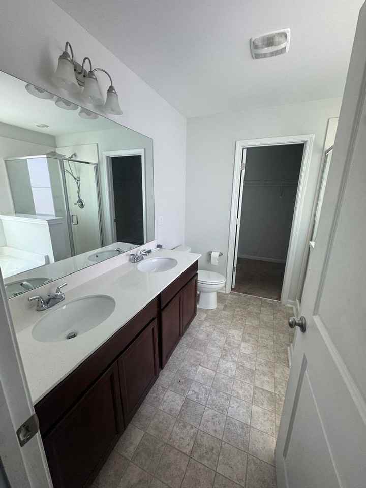 434 Keeble Dr - Photo 4 of 11