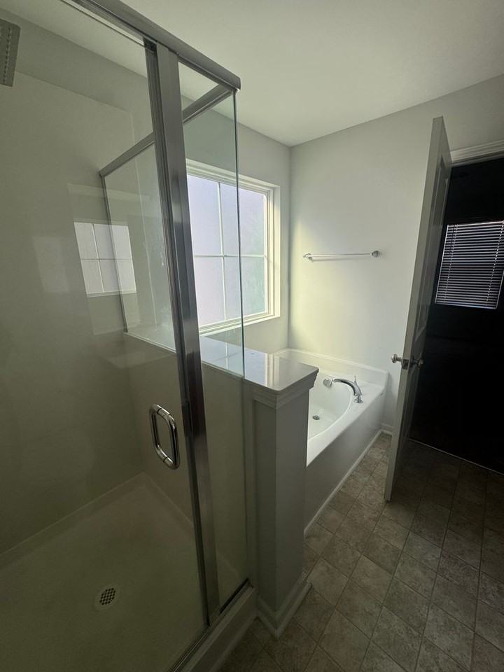 434 Keeble Dr - Photo 5 of 11