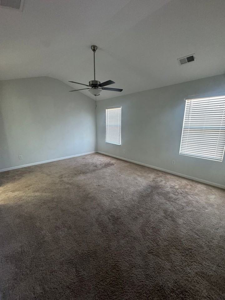 434 Keeble Dr - Photo 7 of 11