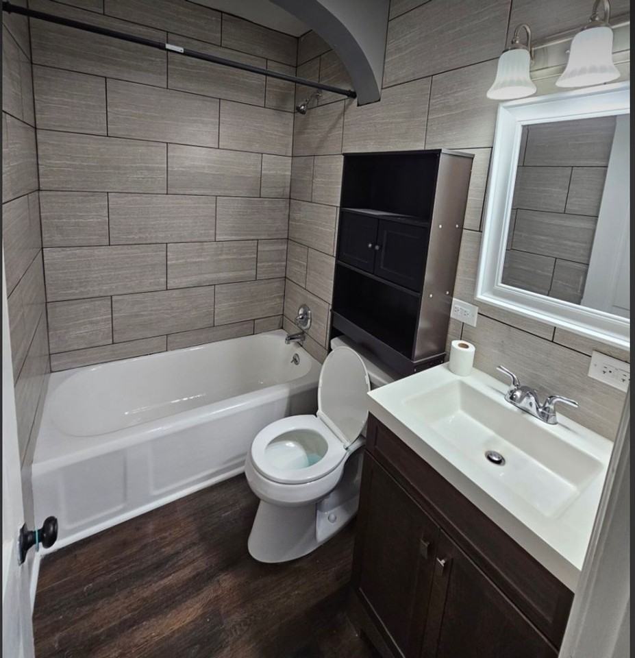 1518 Anderson St Nw - Photo 3 of 13