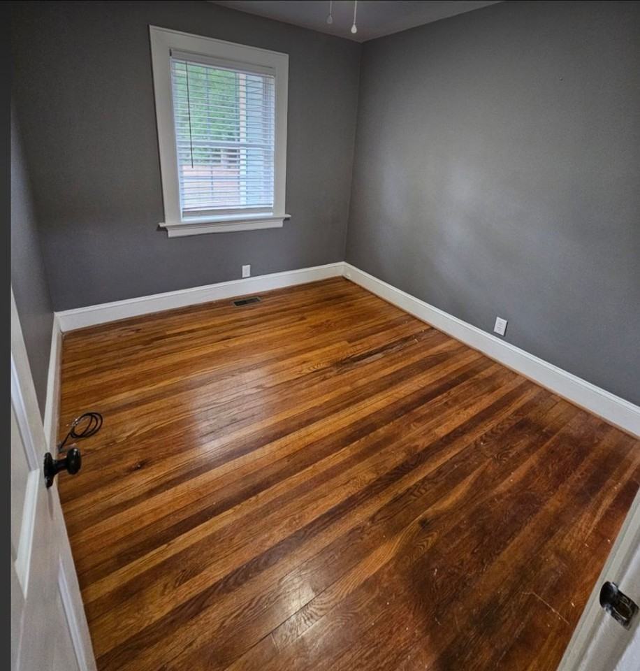 1518 Anderson St Nw - Photo 7 of 13