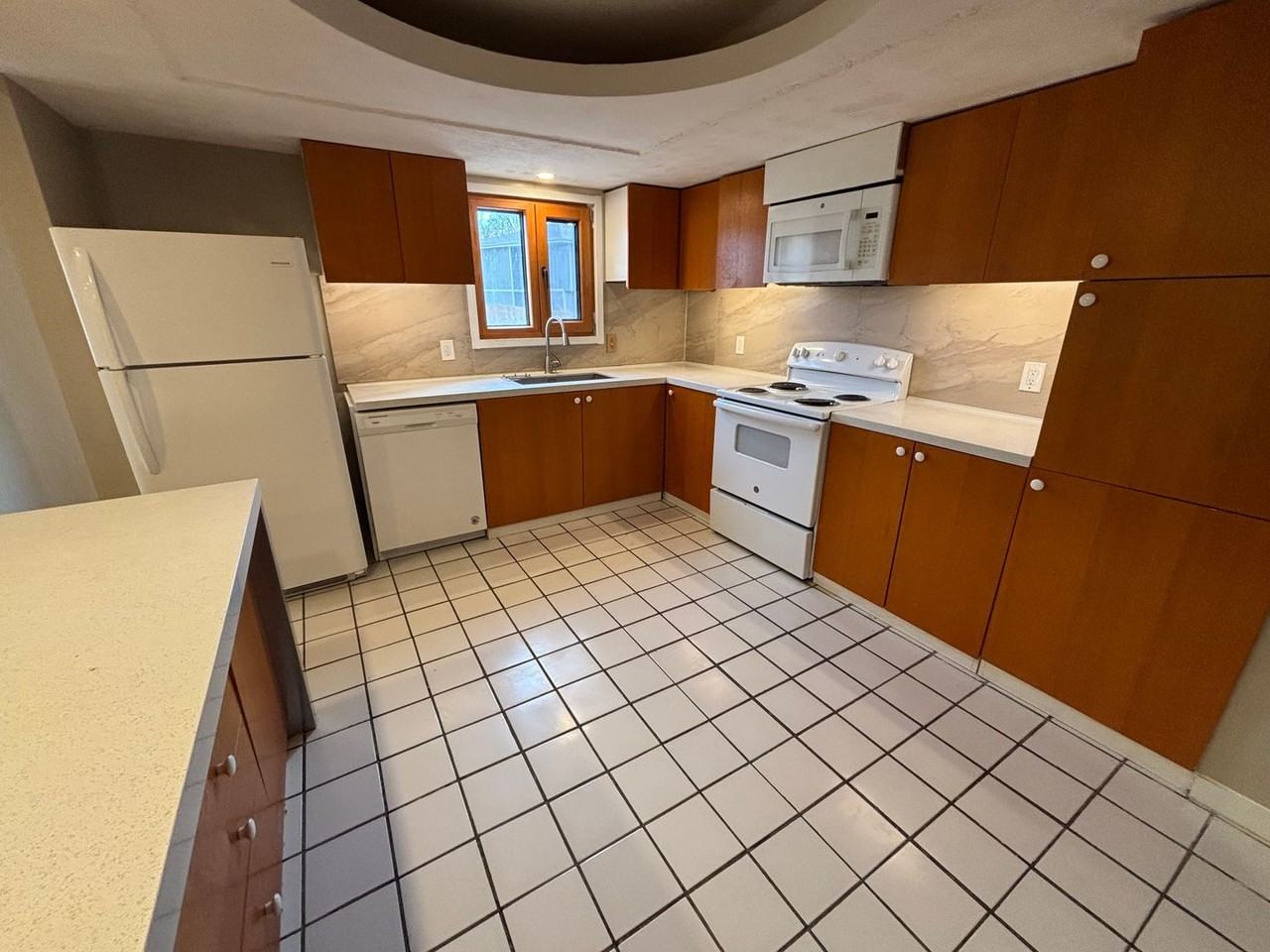 13815 W Cir - Photo 3 of 13