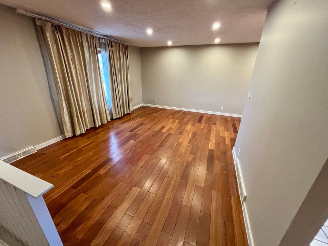 13815 W Cir - Photo 4 of 13