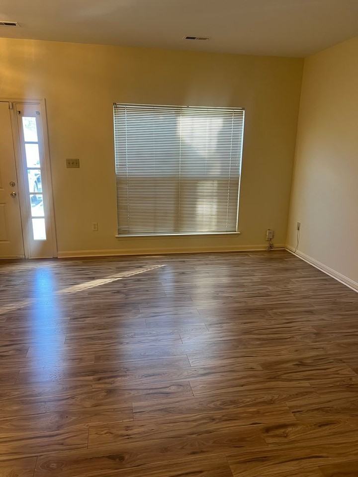 2012 Bell Point Ct - Photo 2 of 13