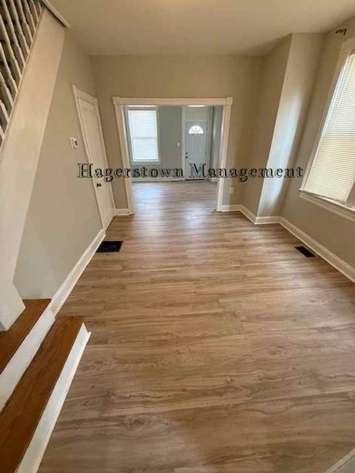 5 W Wilson Blvd - Photo 6 of 12