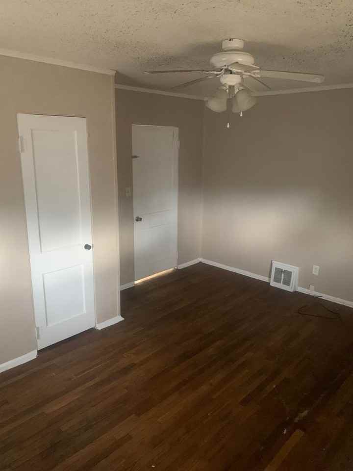 21 Ruth Ct - Photo 6 of 6